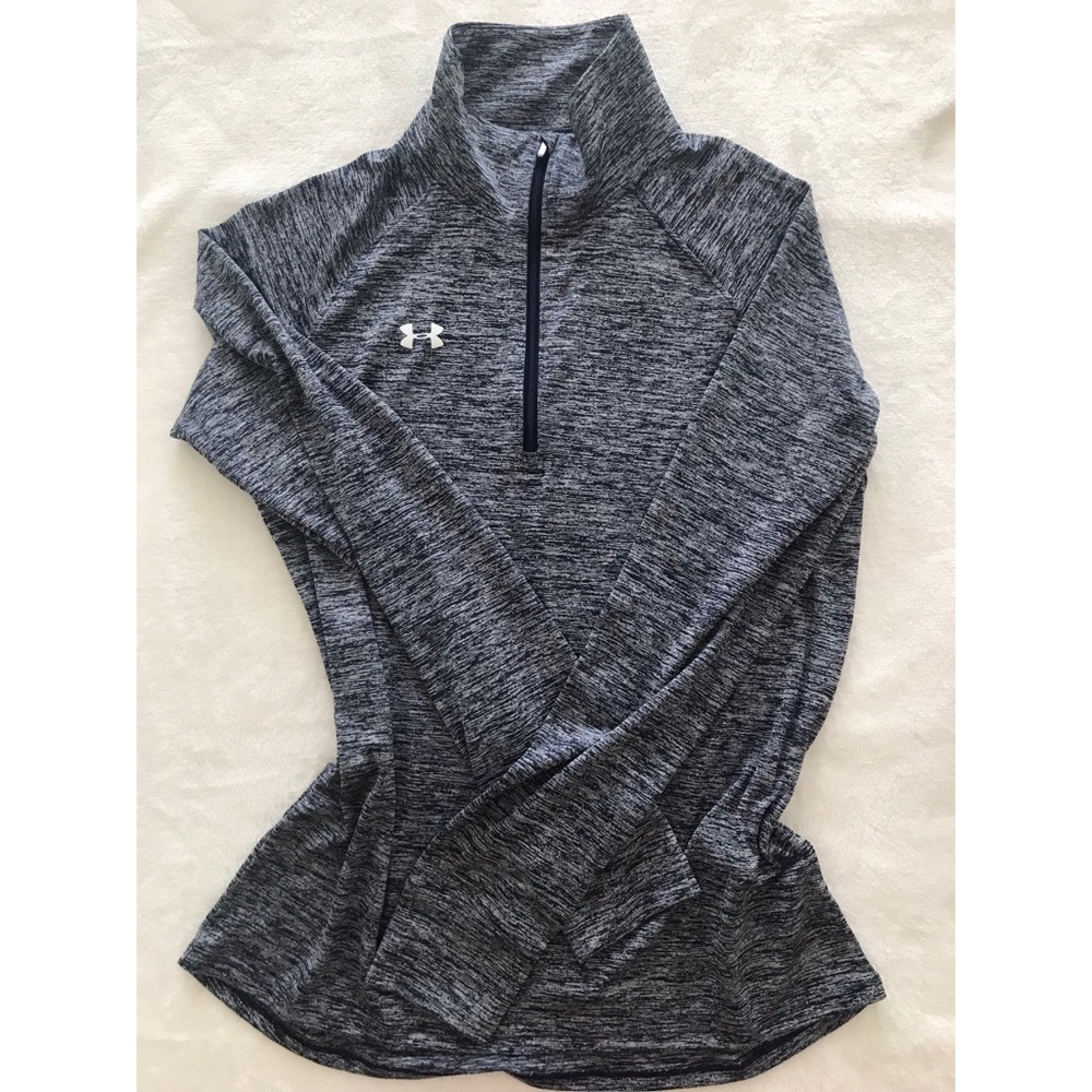 Under armour athletic long sleeve shirt